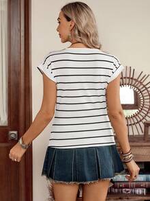 LanaWest Women's Casual Western Style Knit White Base Black Striped Round Neck Lace Trim Short Sleeve T-Shirt, Spring/Summer - White - View 2