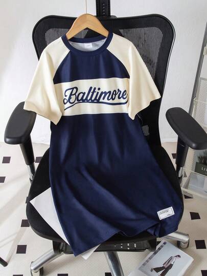 1pc Girls Oversized Round Neck English Print Short Sleeve Straight Dress, Regular Thickness Knit Fabric, Suitable For Various Occasions Like Daily Wear, Outings, School, Parties, Fits Girls Aged 8-12, Spring/Summer Style