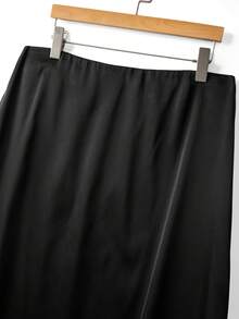 GlowEve CURVE Plus Size Black And White Summer Elegant Office 2 Pieces Set Women Contrast Color Tank Top+Satin Skirt,Casual Classy Work Clothes Blouse Terno Female - Black and White - View 4