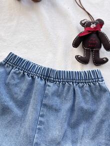 SHEIN Playful Pals 3岁男宝宝休闲可爱恐龙套装，包括米色卡通恐龙印花T恤和浅蓝色牛仔短裤，适合儿童日常休闲穿着，也是男宝宝秋季服装的理想选择。 - 綠色 - 查看 6