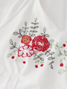 Resyla Women's Spring/Summer New White Embroidered Fitted Casual/Commute/Vacation Short Sleeve T-Shirt - White - View 6