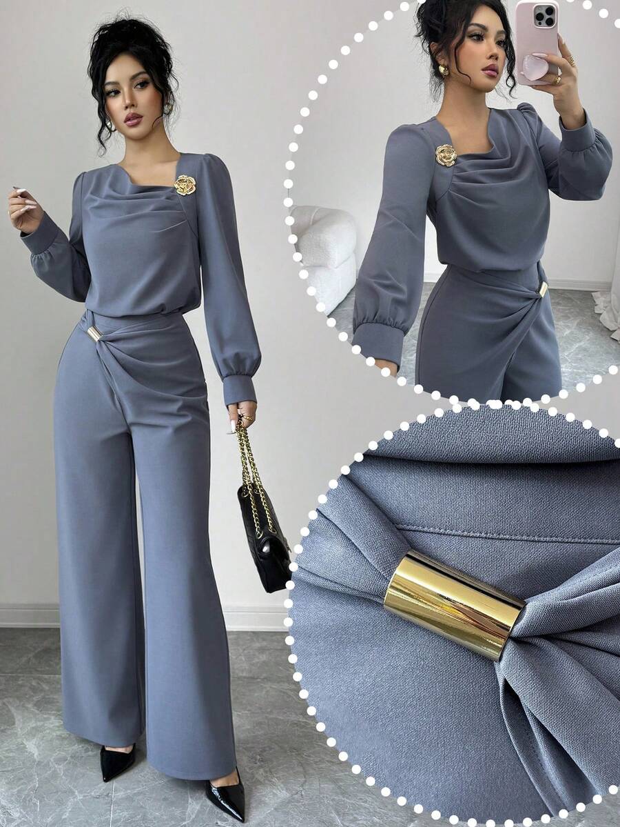 Elenzga Bộ 2 món thời trang đi làm thanh lịch cho nữ, áo sơ mi dài tay xếp ly vai chéo cổ bẻ họa tiết hoa kim loại và quần ống đứng có nút cài bên hông, khóa vòng kim loại, thu/đông - Xám - Xem 1