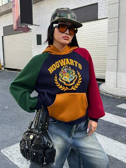 HARRY POTTER X SHEIN Sudadera de mujer talla grande con estilo universitario, con parche de animal y gráfico de letras, bloque de color y bolsillo, manga raglán
