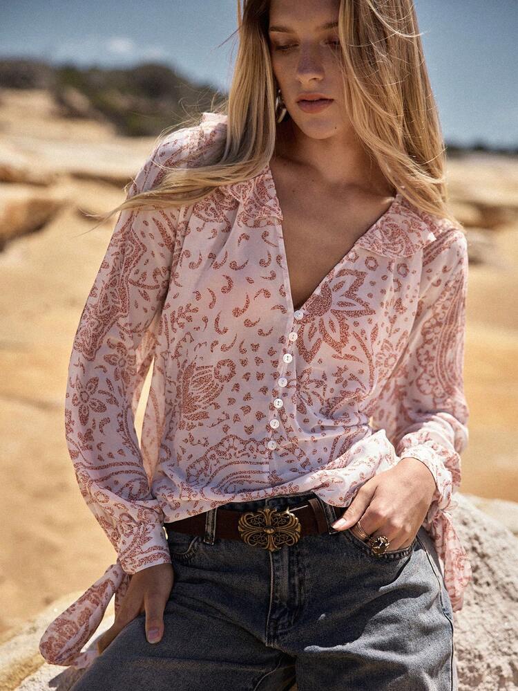 MOTF STUDIO WOMEN'S CHIFFON RUCHED VACATION BLOUSE WITH PRINTS, SPRING/SUMMER