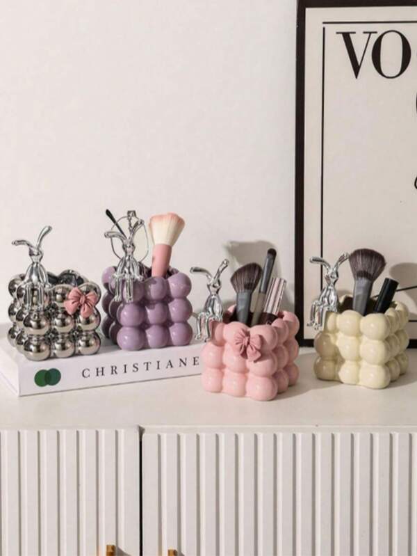 1个带美容工具造型的收纳罐，可收纳化妆品、笔、梳子和化妆刷，ins风，情人节礼物