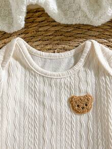 Loomiva 新生儿男女宝宝卡通熊纹理条纹柔软针织和服领长袖连体衣，居家穿着舒适保暖 - 白色 - 查看 6