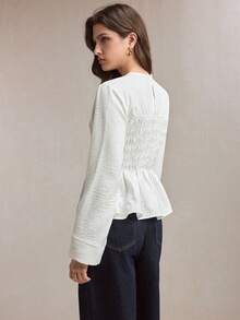 BizChic 新款春夏白色圆领荷叶边下摆衬衫，优雅的办公室通勤装 - 米色 - 查看 3