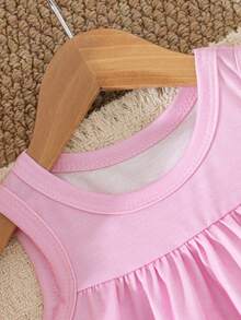 SHEIN Playful Pals 女婴可爱蜜蜂动物元素无袖连衣裙，春夏时尚新款 - 粉色 - 查看 4