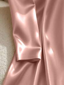 GlowEve Đầm dài tay midi bằng vải satin phối thắt lưng. - Màu Hồng  San hô - Xem 6