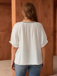 Roveilla Plus Size Women's Spring/Summer French Romantic Sicily Elegant Casual Commute Bohemian Vacation Round Neck Raglan Sleeve Elastic Cuff Ruffle Collar Embroidered Front Short Sleeve Blouse - White - View 2