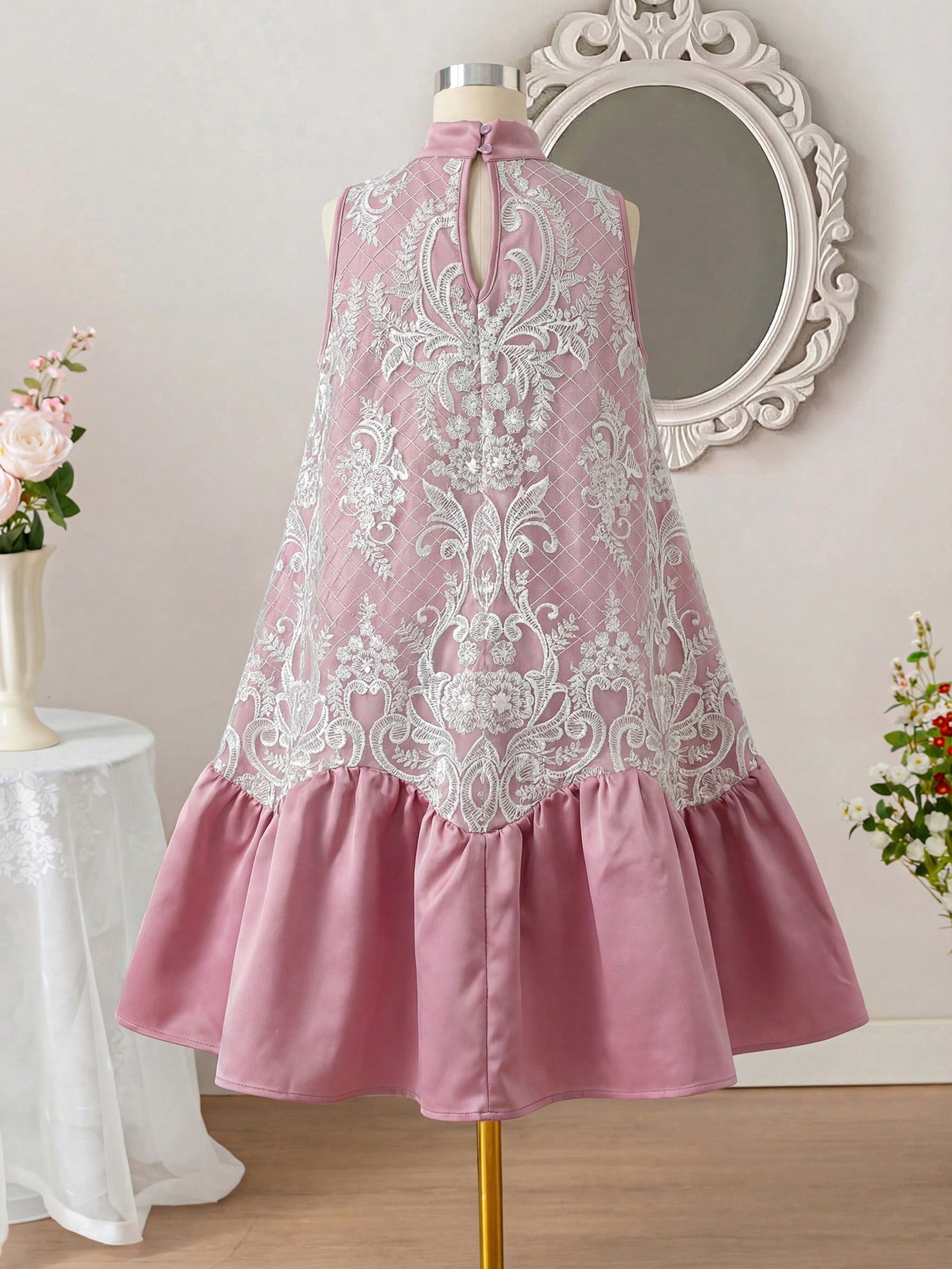 SHEIN فستان أنيق بياقة مندرين بدون أكمام وقصة A لل...