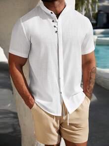 Manfinity RSRT Camisa Casual Masculina de Manga Curta com Botões na Frente, Cor Sólida, Camisa de Manga Curta, Camisa Masculina com Botões, Camisa Masculina Branca, Camisas Bonitas para Homens