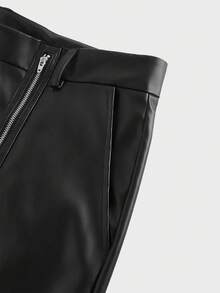 Manfinity RebelGame Men's Loose Flared Leg Pants In Brazilian Leather - Black - View 10
