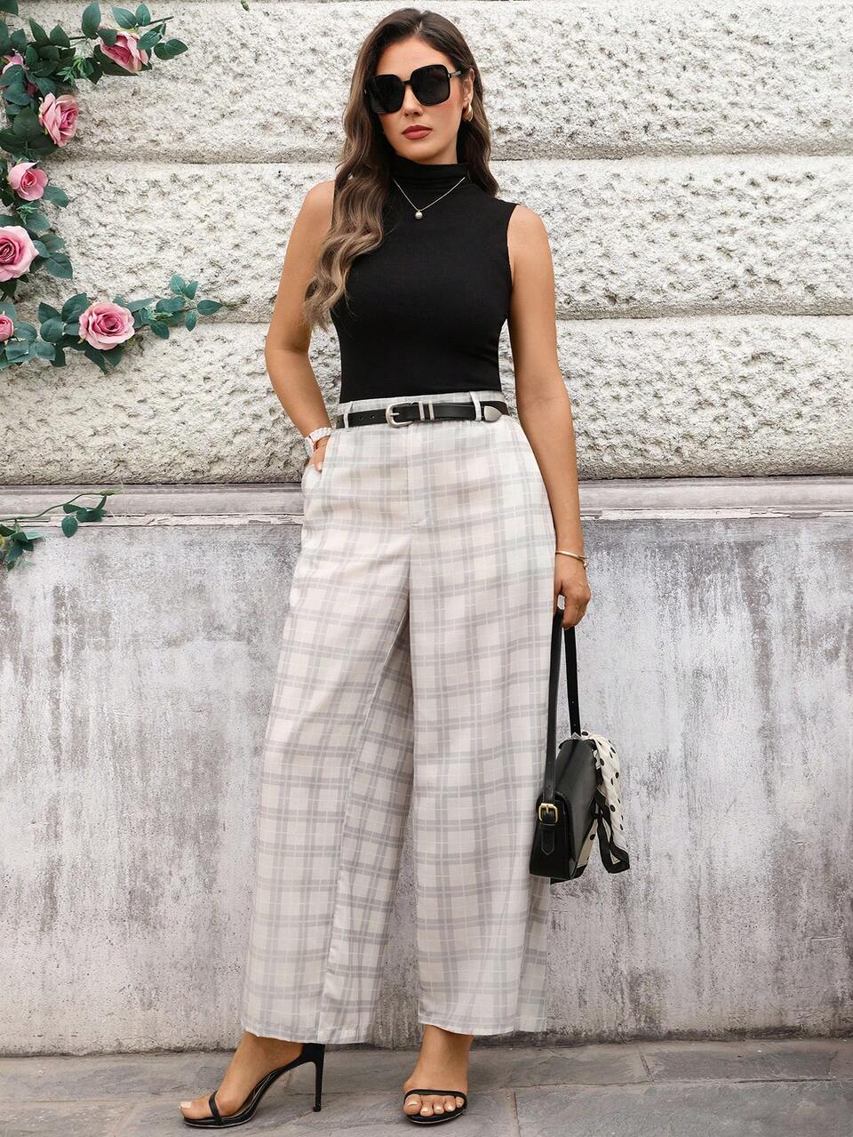Plus Size Women's Plaid Wide-Leg Pants,Beige Everyday Smart Casual Checkered Capri Pants For Summer Vacation & Autumn Commuting Spring Break Pants