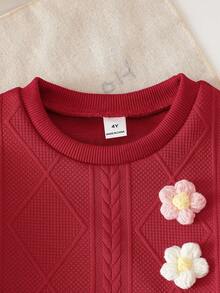 SHEIN Playful Pals Bộ 2 món dễ thương và ngọt ngào cho bé gái, áo và quần dệt kim jacquard màu hồng, trang trí hoa 3D, thích hợp mặc hàng ngày và đi chơi, dịp Lễ Tình nhân. - Đỏ - Xem 5