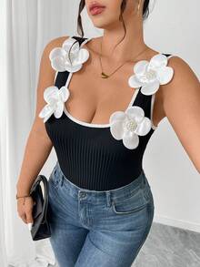 Elenzga Camiseta sin espalda elegante y sexy para mujer talla grande, de punto elástico ancho con decoración floral 3D, cómoda y elegante, color blanco - Blanco y Negro - Ver 1