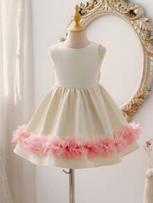 SHEIN 女童无袖纯色圆领拼接3D花朵休闲连衣裙 - 白色 - 查看 6