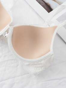 DesireSculpt 1件性感蕾丝加垫钢圈聚拢前扣文胸 - 白色 - 查看 4