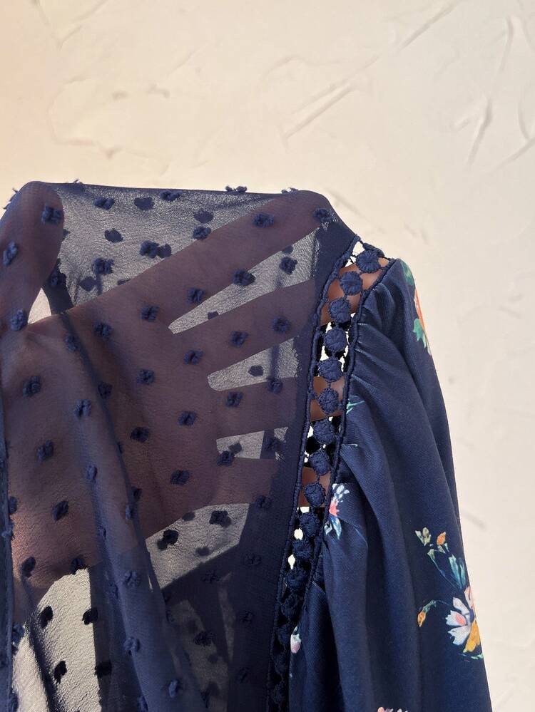 Plus Size Women's Summer Casual Vacation Country Loose Fit Navy Blue Floral Print Petal Sleeve Round Neck Short Sleeve Top, Summer Holiday, Spring Break , Vacation Women , Holiday For Women, Going Out, 2026 New , Simple And Fashionable For Everyday Wear, Casual Vacation Boho Top, Ditsy Floral Top, Suitable For Summer, Vacation, Commute, Daily Wear, Summer Top