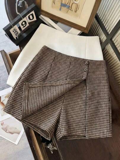 Franclia Damshorts/minikjol i vintage-stil med unika bruna rutiga ulltyg och hög midja, lämplig för kontorspendling, dagliga matchningar och andra damkläder