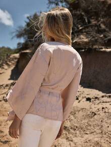 MOTF STUDIO CAMISA DE VACACIONES CON ADORNOS DE STRASS Y CORDONES PARA MUJER, PRIMAVERA/VERANO - Caqui - Ver 6