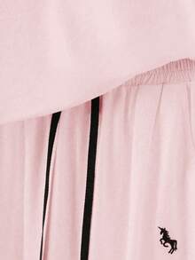 GlowEve Bộ 2 món thời trang nữ: Áo thun cổ tròn thêu họa tiết phối viền tương phản và quần ống rộng cạp chun thêu họa tiết. - Nhiều màu - Xem 4