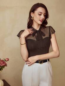 Vintamour 复古优雅女士T恤，春夏修身网眼拼接前领结T恤，黑色T恤，荷叶边袖T恤 - 棕色 - 查看 7