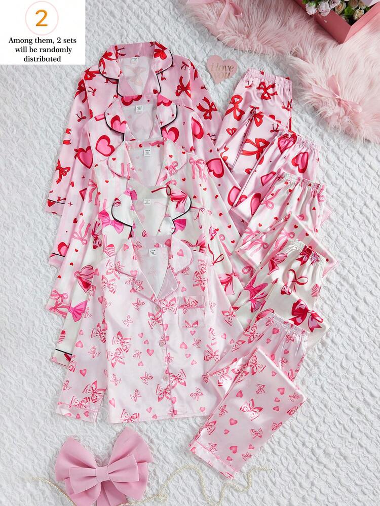 SHEIN 5件套甜美风女童缎面睡衣，多种印花图案可选。光滑闪亮的面料带来奢华优雅的触感。长袖翻领开衫搭配长裤，舒适居家服。随机两件套组合发货。 - 彩色 - 查看 4