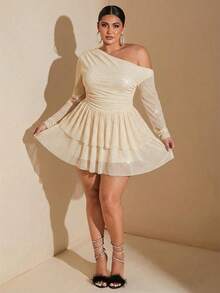 SHEIN BAE Đầm mini dáng dài màu đen bóng lấp lánh, chất liệu lưới, dành cho nữ, kiểu dáng thanh lịch, ngọt ngào và gợi cảm, với phần vai lệch bất đối xứng và viền xếp tầng bồng bềnh. - Màu be - Xem 5