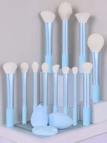 化妆刷套装，包含散粉刷、腮红刷、高光刷、眼影刷、睫毛刷、眼线刷、斜角化妆海绵、圆形化妆海绵、圆形粉扑、三角形化妆海绵、三角形粉扑。美妆工具、化妆刷套装、化妆刷套装、化妆刷套装、全套化妆工具、化妆刷套装、全套化妆工具、化妆刷套装、化妆礼盒套装。 - 淺藍色 - 查看 2