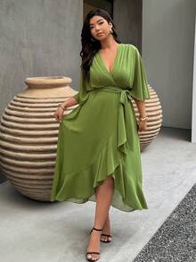 SHEIN LUNE 彩色条纹露背吊带长裙，适合春夏穿着的大码女装。非常适合休闲度假和日常出行。 - 綠色 - 查看 4