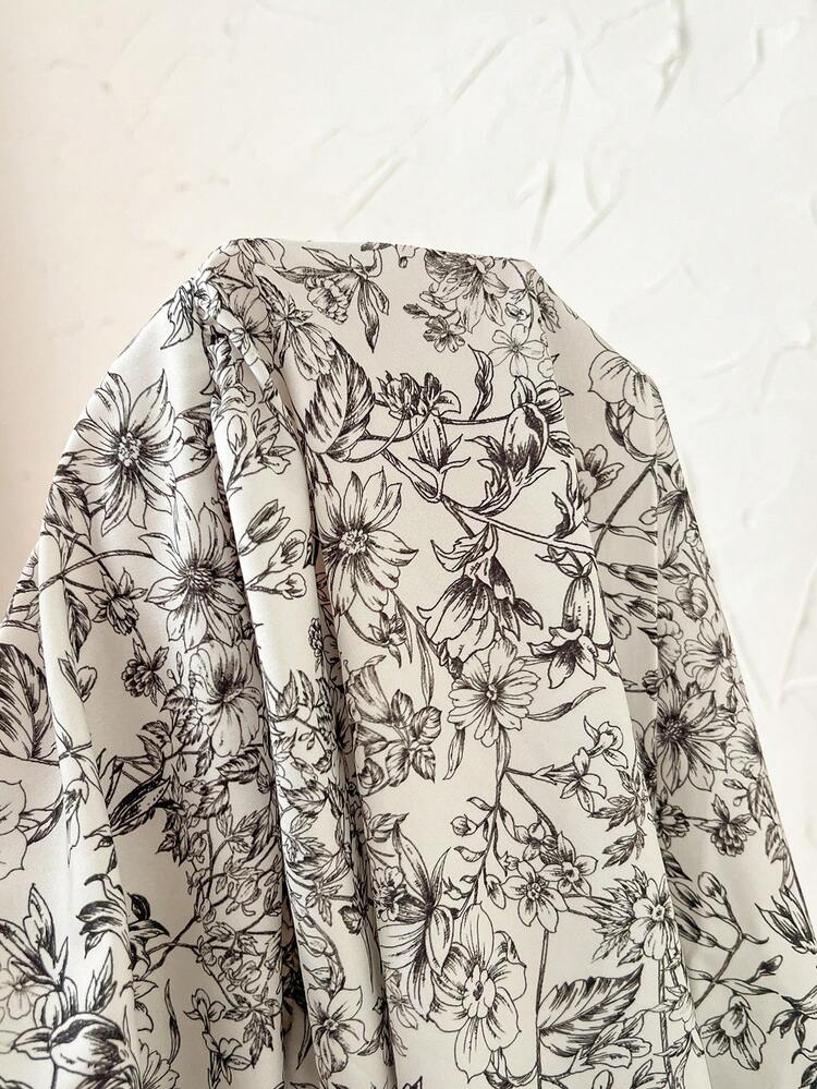 Plus Size Women's Casual Vacation Country Style Ditsy Floral 3/4 Sleeve Apricot Dress, Early Spring,Spring Break Outfits ,Vacation Outfits Women ,Holiday Outfits For Women,Spring Dress Women,Going Out Outfits,2026 New Clothes,Simple And Fashionable For Everyday Wear, French Style Dress,Sun Dresses For Women,Sundress,Flowy Dress,Holiday Outfits Boho