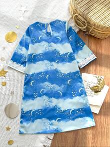 SHEIN 女童蓝色星月印花长袖连衣裙，花卉饰边，时尚休闲，适合日常穿着，春秋季 - 藍色 - 查看 2