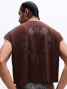 SUMWON Camiseta de tirantes con gráfico y texto impreso, cuello redondo, ajuste regular, estilo casual de verano y ropa de calle para hombre - Marrón - Ver 1