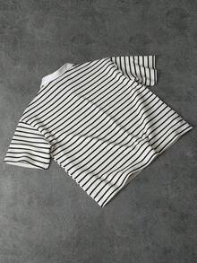 PAVTROS Men's Fashionable & Comfortable Jacquard Striped Dual-Tone Polo Shirt - Black and White - View 2