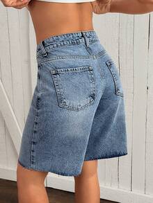 EURMUSE 女士休闲毛边百慕大牛仔短裤，带口袋 - 中等水洗藍 - 查看 2