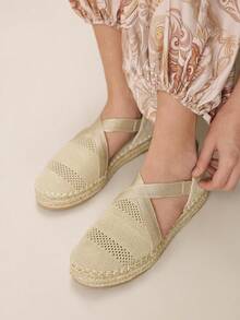 Styleloop 女士休闲编织闭趾平底鞋 - 金色 - 查看 3