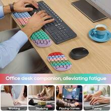 1 cái/bộ Giá đỡ cổ tay bàn làm việc tiện dụng - Thiết kế công thái học, rất mềm mại và thoải mái, tấm lót chuột - Thích hợp cho bàn máy tính và văn phòng phẩm - Hỗ trợ khuỷu tay thoải mái khi chơi game và làm việc văn phòng, thích hợp để thư giãn khi làm việc. - Màu cầu vồng - Xem 13