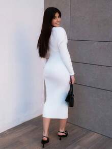 Hitanina 女士性感优雅白色 V 领露肩长袖修身毛衣裙，适合日常穿着、办公室、约会、休闲、派对、感恩节、圣诞节白色中长裙白色长袖连衣裙白色紧身连衣裙罗纹中长裙秋冬 - 白色 - 查看 2