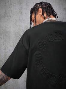 AXEPEAK Áo thun nam tay ngắn cổ tròn họa tiết chữ Gothic phong cách đường phố, chất liệu da lộn dập nổi, dáng rộng, thả vai, mùa hè, phong cách Emo - màu đen - Xem 5