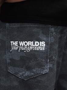 PLAYBOY X SUMWON 男士迷彩印花宽松斜纹裤，饰有兔子标志，街头风阔腿牛仔裤 - 灰色 - 查看 6