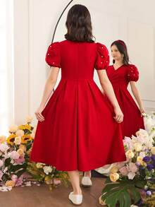 SHEIN Vestido largo de manga corta con cuello en V rojo, con hebilla de metal y cuentas, adecuado para reuniones al aire libre y fiestas para niñas preadolescentes - Rojo - Ver 5