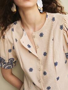 Écloséra Women's Light Apricot Embroidered Print Blouse, Summer Top, Pearl Button, Puff Sleeves, Round Neck, Fitted Waist. Suitable For Summer Wear, Springs, Valentine's Days, Elegant Women's Blouses, Women's Summers, Holidays, Women's Casual Top, Women's Patterned Blouses, White Top, Commuting Fashion, And Other Women's Blouse Styling Options.Fashionable Casual Commuter Wear, Business Office Wear, Versatile And Stylish Everyday Casual Wear, Urban Teacher's Professional Attire - Apricot - View 5