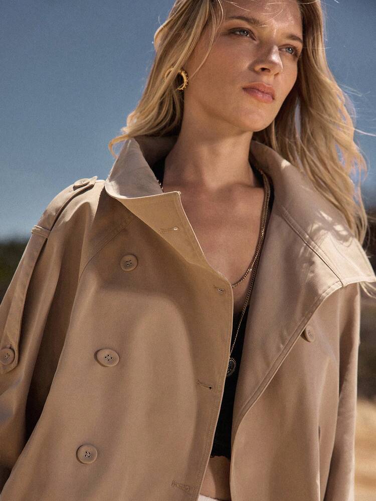 MOTF STUDIO WOMEN'S PLEATED DOUBLE-BREASTED LAPEL SHORT TRENCH COAT, SPRING/SUMMER