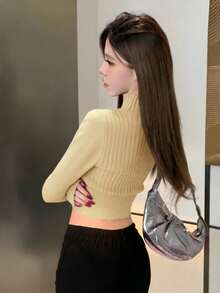 DAZY 女士纯色长袖修身短款毛衣，适合办公室穿着，秋冬季款 - 杏色 - 查看 2