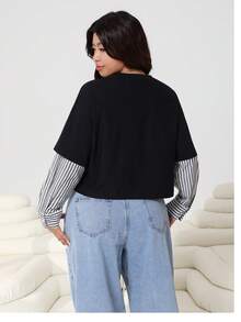 SHEIN EZwear Nuevo casual de primavera/verano 2026 para uso diario, fiesta, cita, cumpleaños, festival de música, vuelta al colegio, de múltiples ocasiones, se puede usar como prenda exterior o en capas, camiseta de manga corta holgada de punto negro con empalme de rayas negras de talla grande - Multicolor - Ver 2