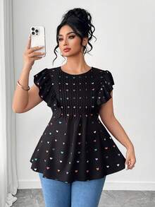 Elenzga 大码女装夏季新款黑色爱心印花情人节元素短袖上衣，时尚褶皱泡泡袖修身百搭衬衫。大码女装彩色爱心图案前片休闲套头毛衣，爱心设计完美契合情人节主题，适合休闲外出、购物、与朋友午餐或日常穿着。 - 黑色 - 查看 2