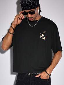 ROMWE MEN Street Life Camiseta de manga corta casual y versátil con cuello redondo y bordado floral para hombre - Negro - Ver 10
