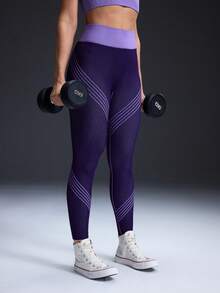 Powerista 撞色拼接高腰无缝七分紧身裤 - Bold Plum - 查看 6