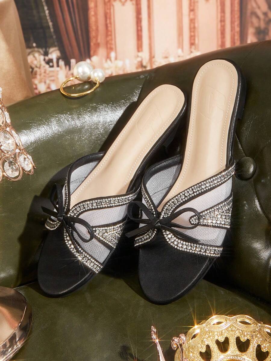 CUCCOO TILAWA 女士时尚水钻蝴蝶结平底凉鞋 - 黑色 - 查看 1